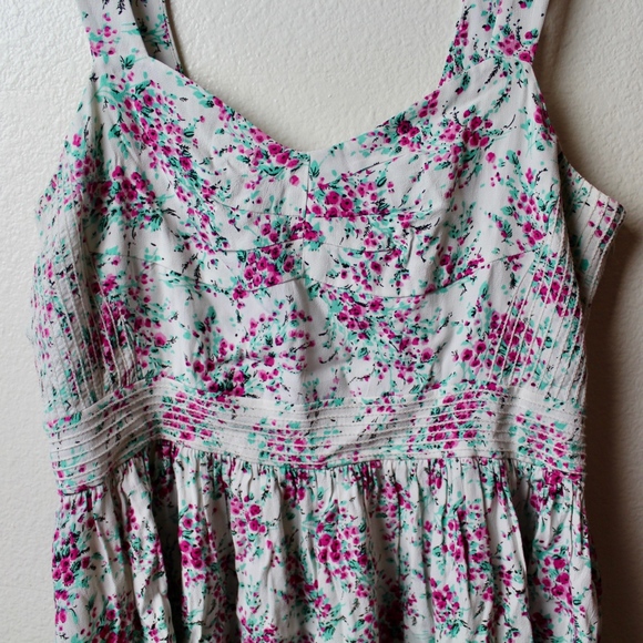 LC Lauren Conrad Floral Skater Dress Cut out - Picture 4 of 8
